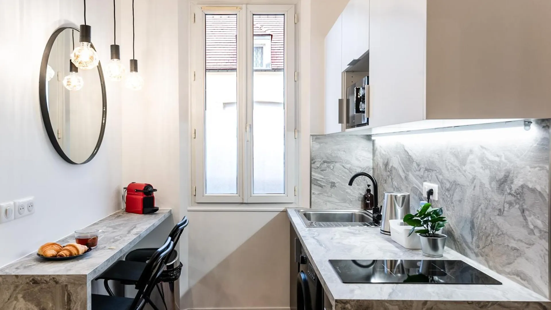 The Design Shelter - Duke Housing Apartment Vitry-sur-Seine France
